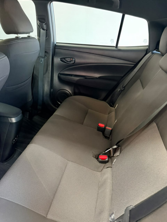 Toyota YARIS 1.5 16V FLEX XL MULTIDRIVE 13