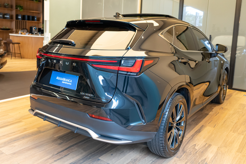 Carro Lexus NX 350h