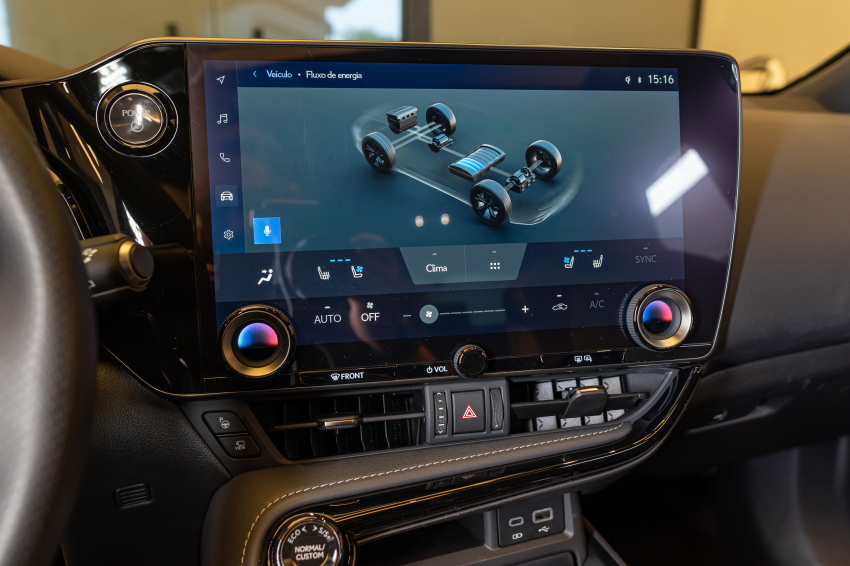 Carro Lexus NX 350h