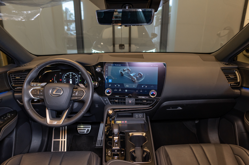 Carro Lexus NX 350h