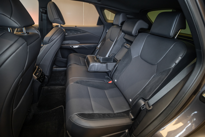 Lexus RX 500h 2.4 TURBO DUAL VVT-I HYBRID F-SPORT AWD AUTOMÁTICO 28