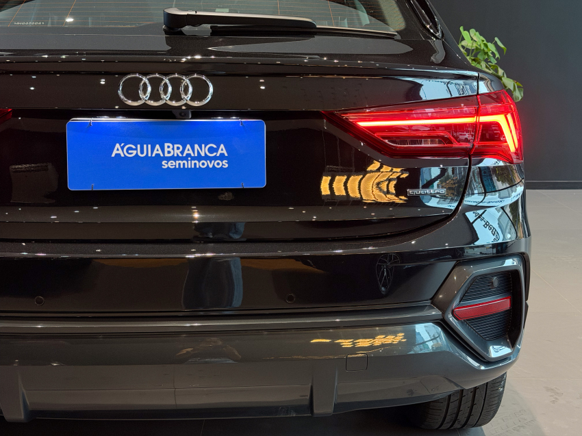 Audi Q3 2.0 40 TFSI GASOLINA SPORTBACK PERFORMANCE QUATTRO TIPTRONIC 9