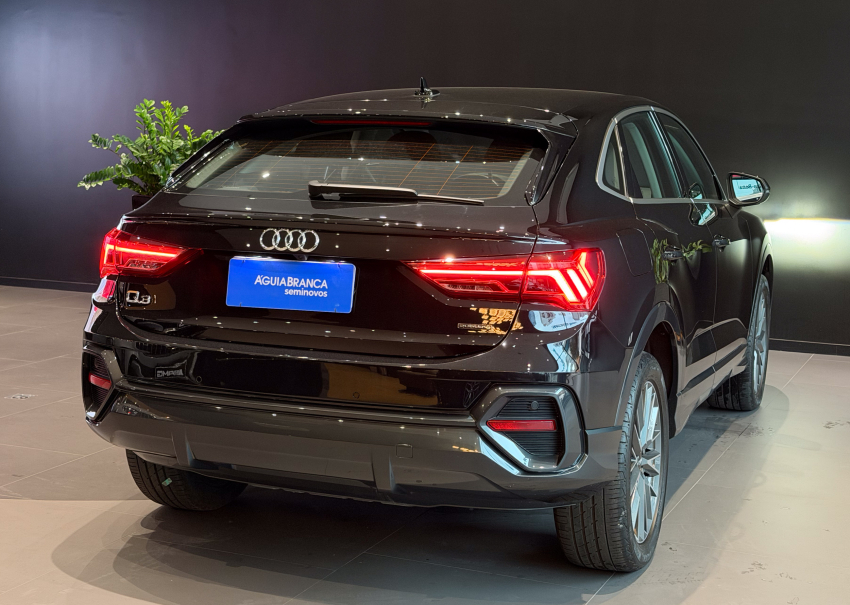 Audi Q3 2.0 40 TFSI GASOLINA SPORTBACK PERFORMANCE QUATTRO TIPTRONIC 10