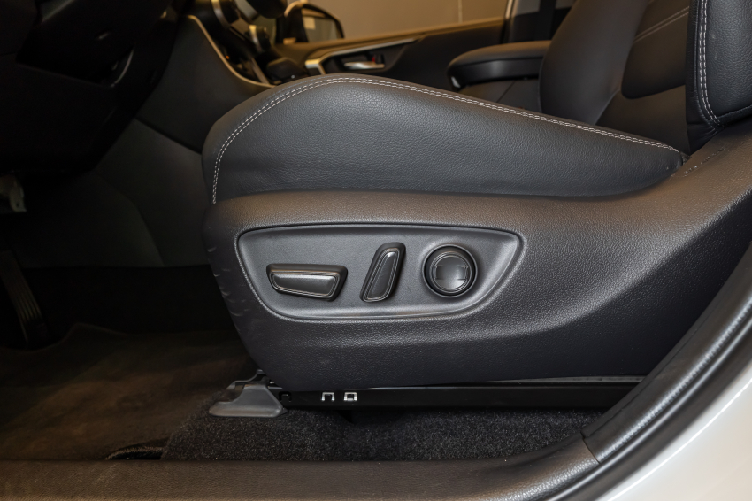 Toyota RAV4 2.5 VVT-IE HYBRID SX CONNECT AWD CVT 23