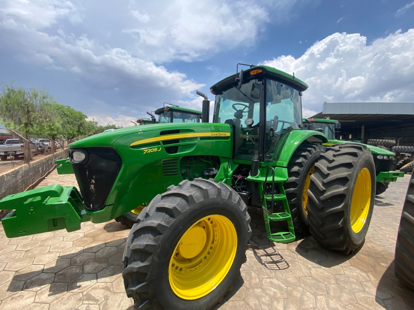 trator john deere 7205j3