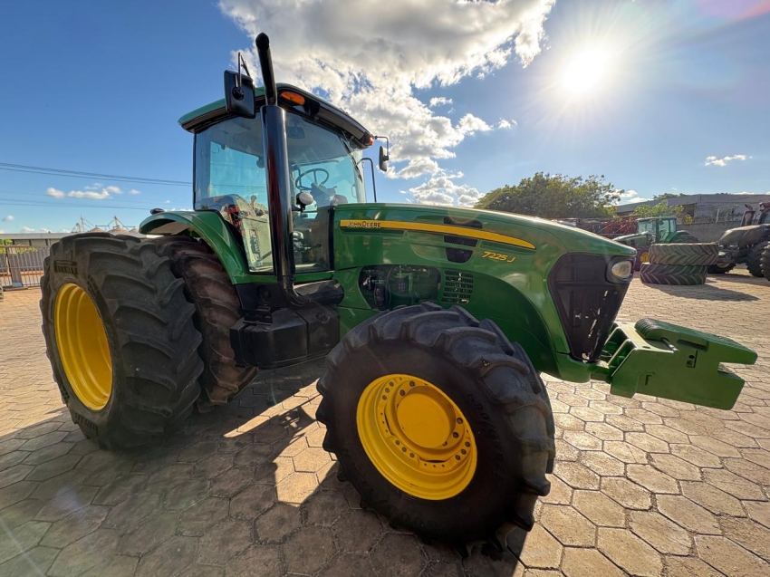 trato john deere 7225j1