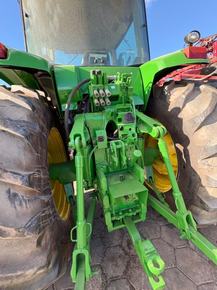 trato john deere 7225j4