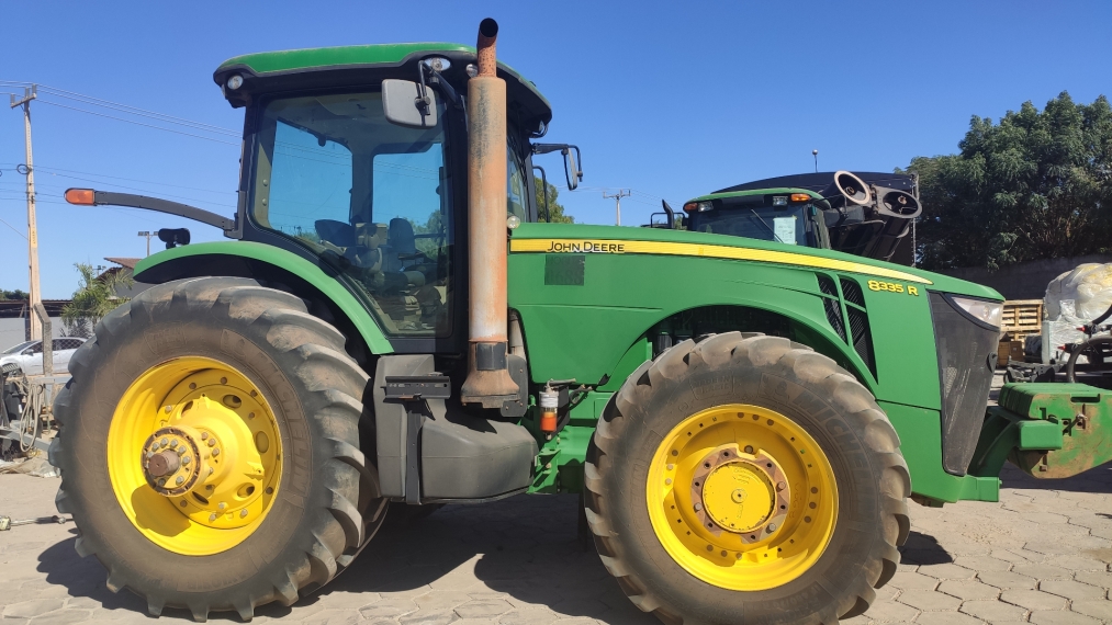 trator john deere 8r 335 - ano 2013