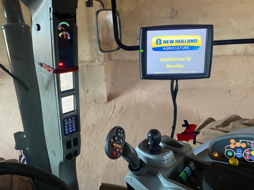 trator new holland t8 385 340 cv3