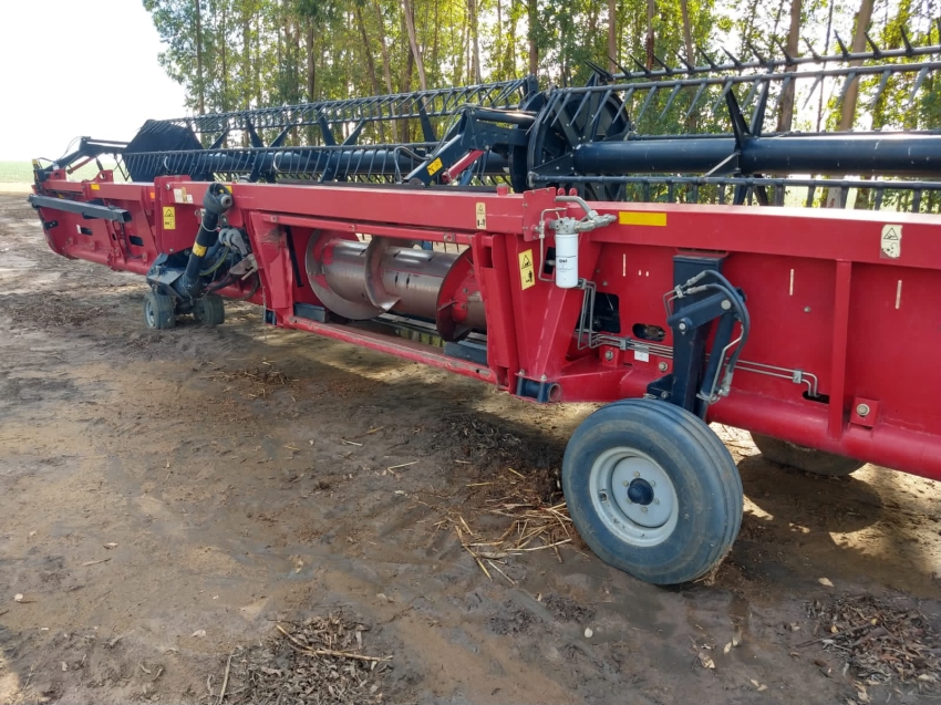 case colheitadeira 8230  diesel 1p semiautomatico 201511