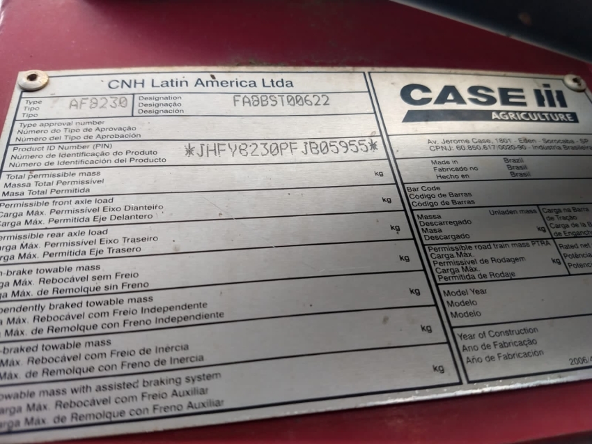 case colheitadeira 8230  diesel 1p semiautomatico 201514