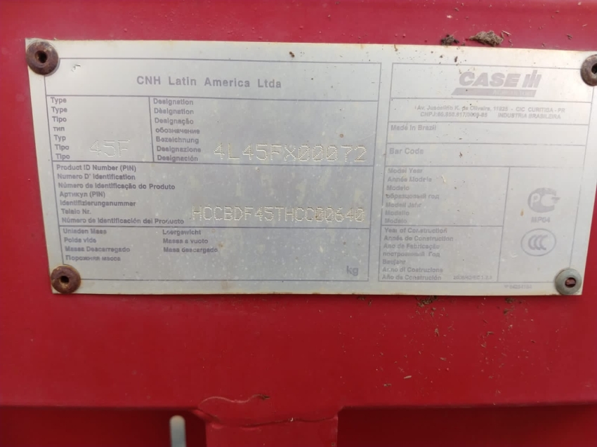 case colheitadeira 8230  diesel 1p semiautomatico 201512