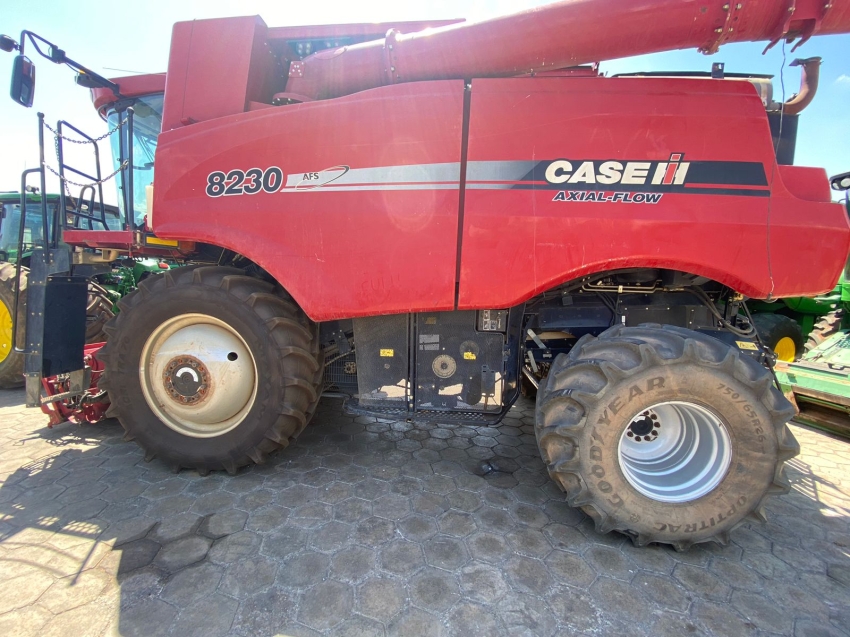 colheitadeira case 8230, ano 2018, plataforma draper 45 pes, com piloto4