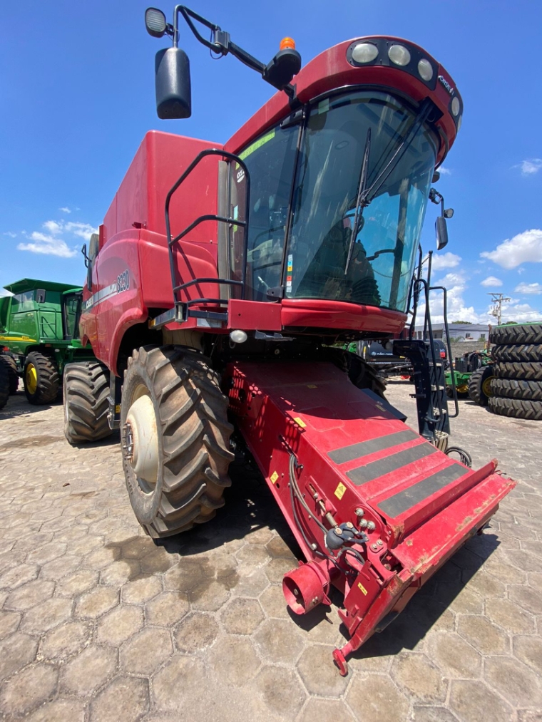 colheitadeira case 8230, ano 2018, plataforma draper 45 pes, com piloto