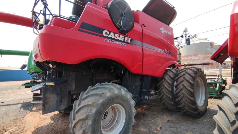 colheitadeira case 9230, ano 2018, com plataforma draper 45 pes3