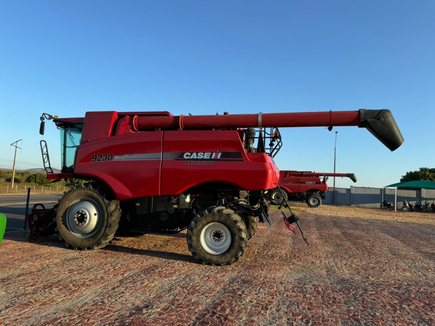 colheitadeira case 9230. ano 2016, com plataforma draper 45 pes1