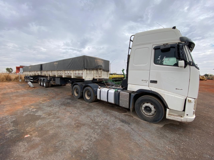 caminhao volvo fh 5402