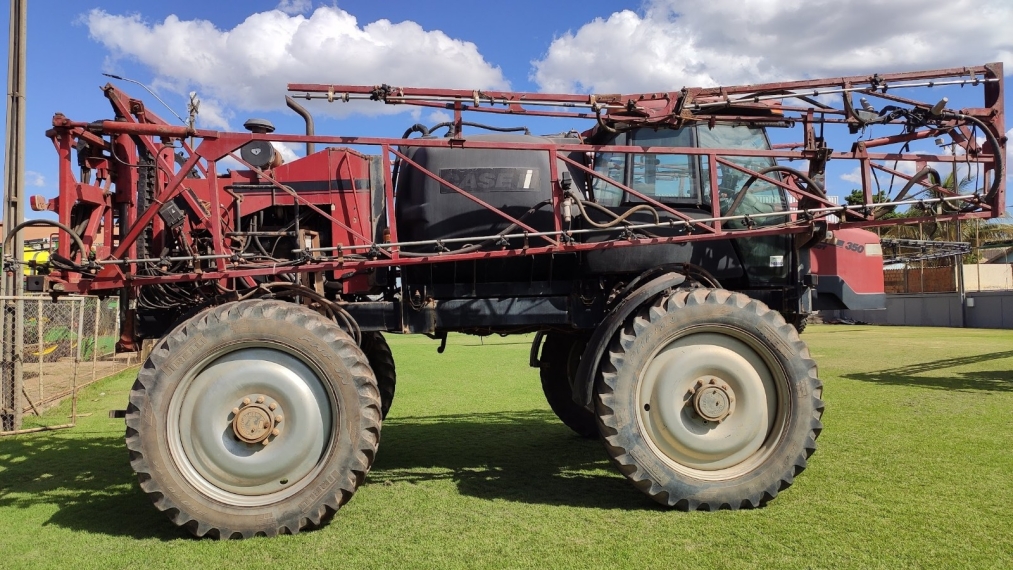 pulverizador case patriot 350