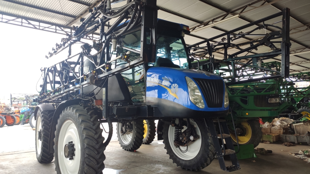 pulverizador new holland sp3500