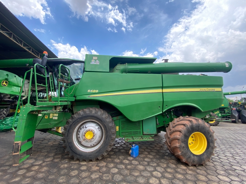 colheitadeira john deere s680, ano 2014, com plataforma draper 40 pes2