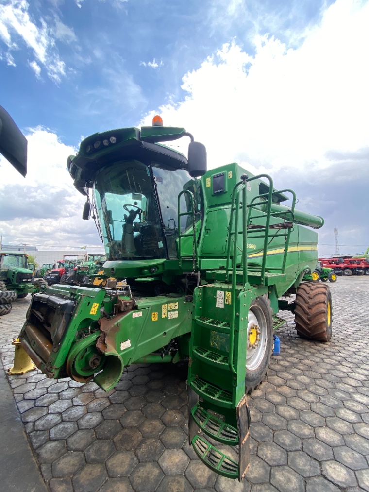 colheitadeira john deere s680, ano 2014, com plataforma draper 40 pes1