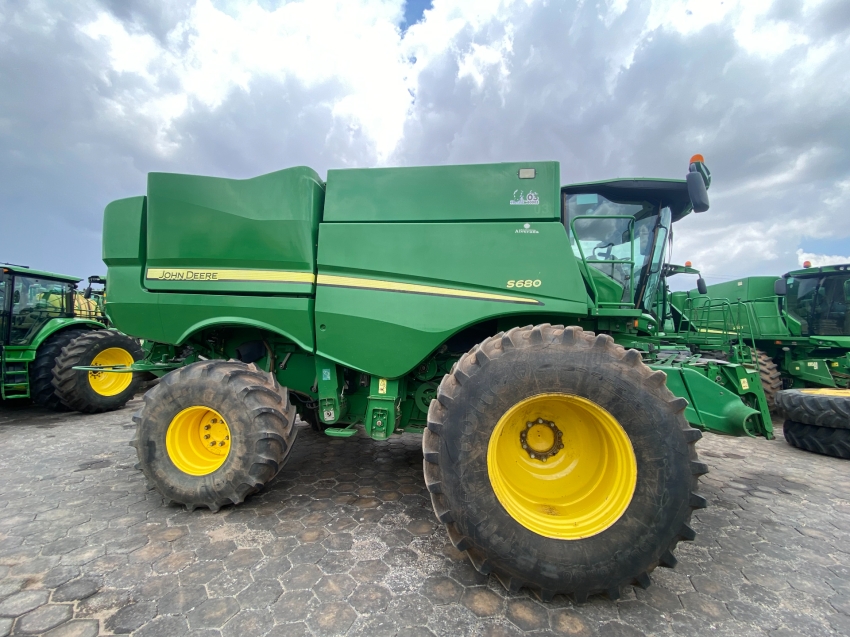 colheitadeira john deere s680, ano 2014, plataforma draper 40 pes4