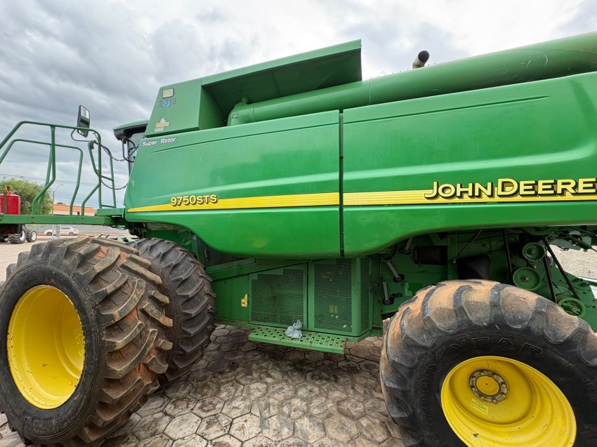 colheitadeira john deere sts 9750 - ano 20095