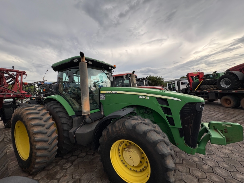 trator john deere 8270r ano 20111