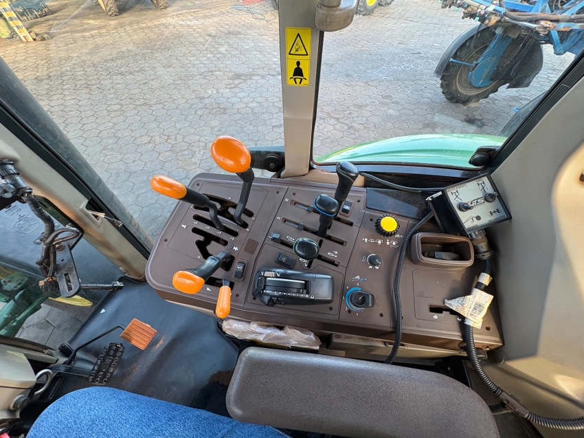 trator john deere 6190j ano 20239