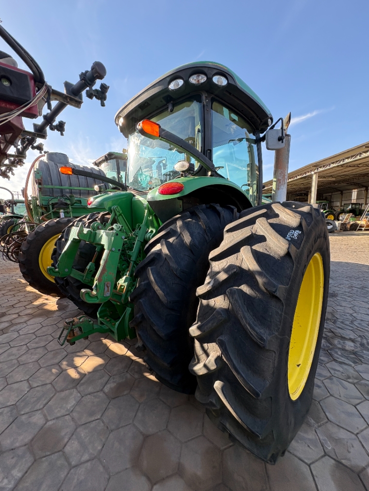 trator john deere 8260r - ano 20132