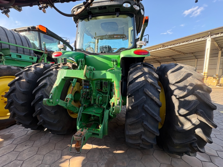 trator john deere 8260r - ano 20133