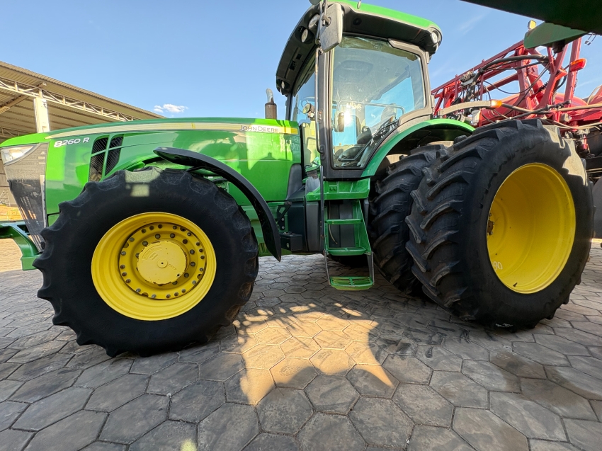 trator john deere 8260r - ano 20134