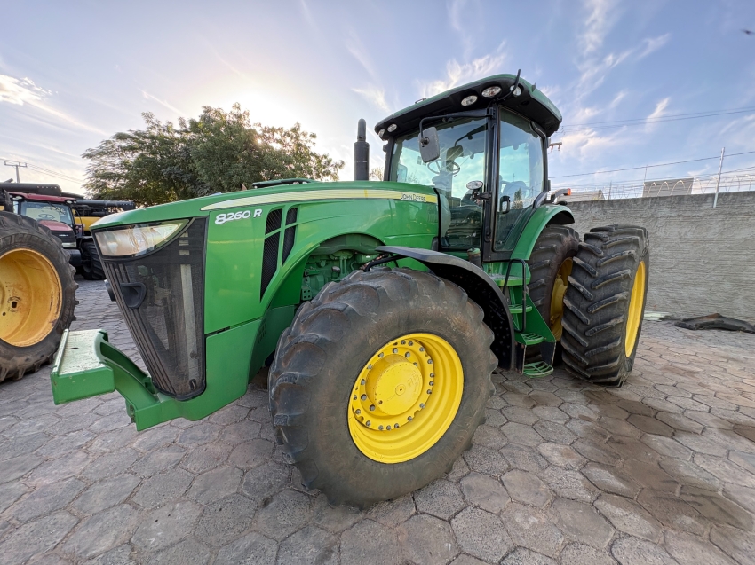 trator john deere 8260r - ano 20125