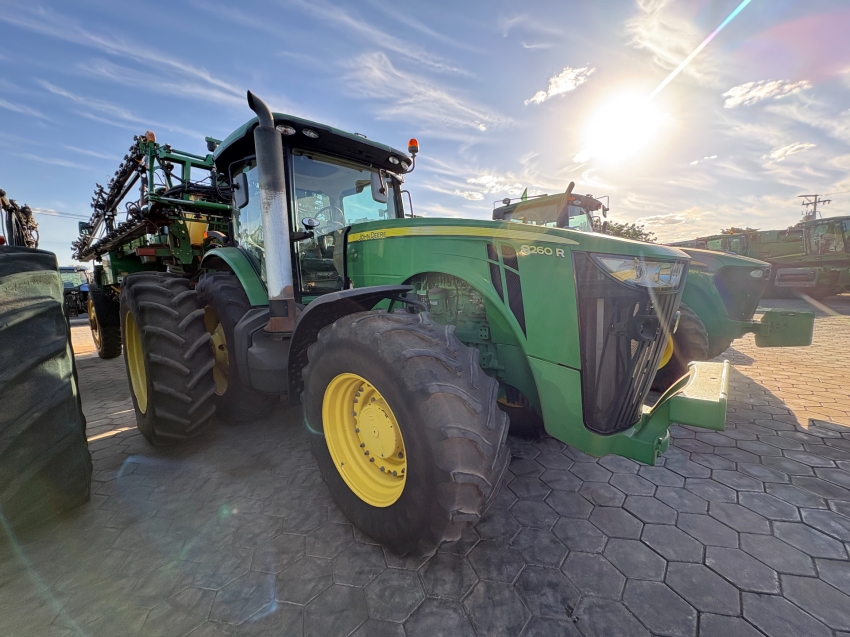 trator john deere 8260r - ano 20138