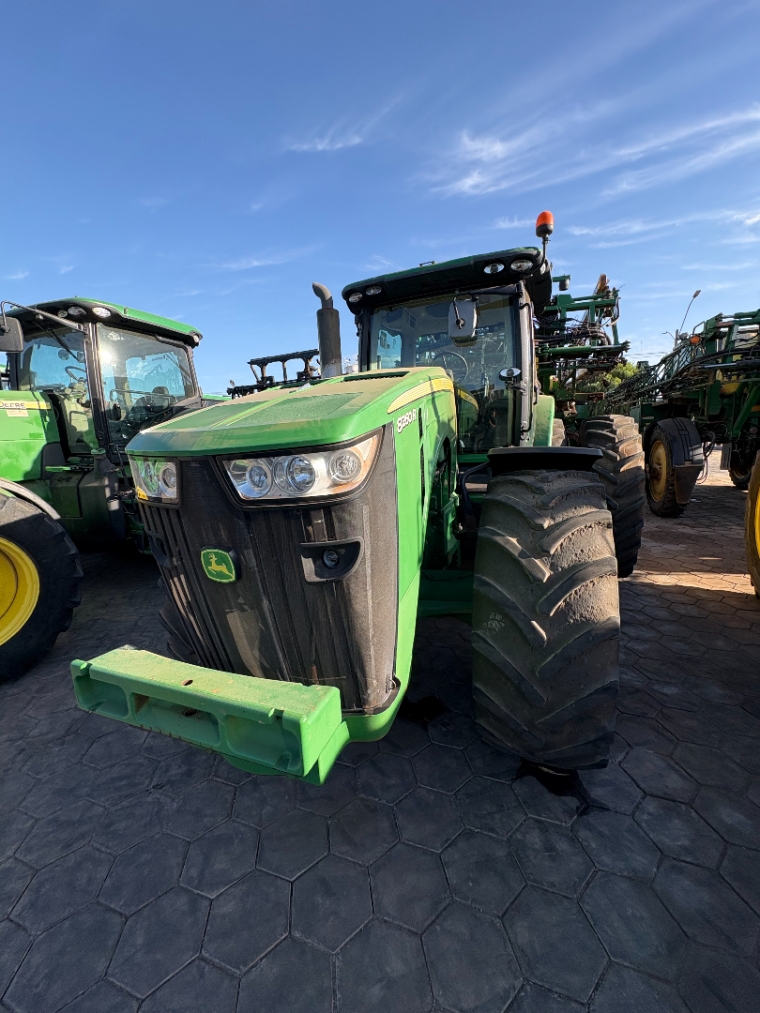 trator john deere 8260r - ano 20133
