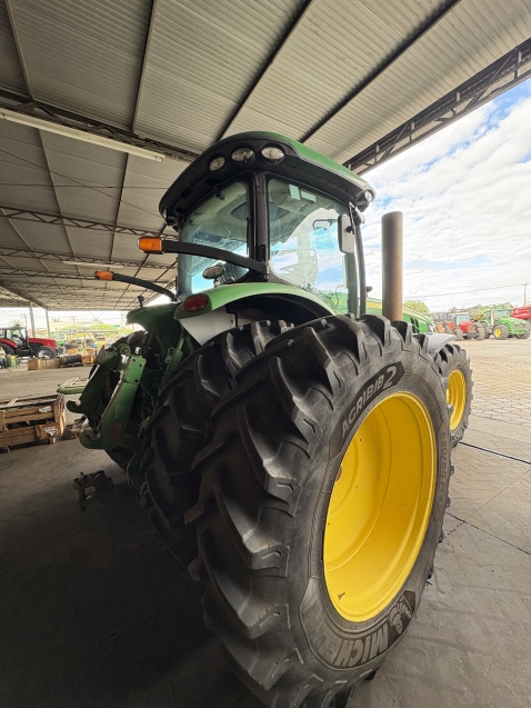 trator john deere 8260r7
