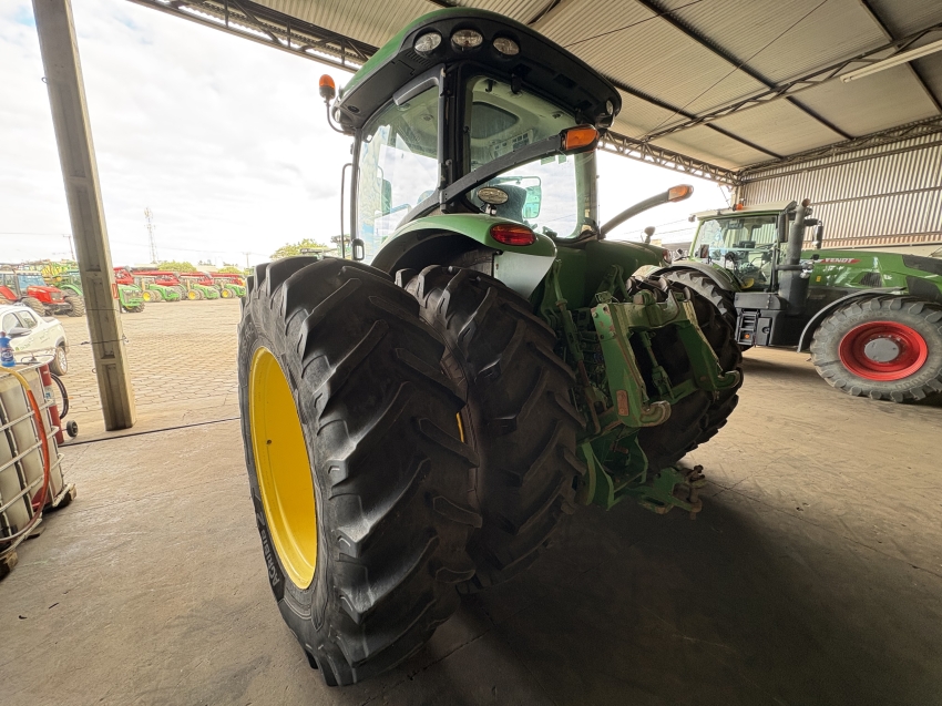 trator john deere 8260r4