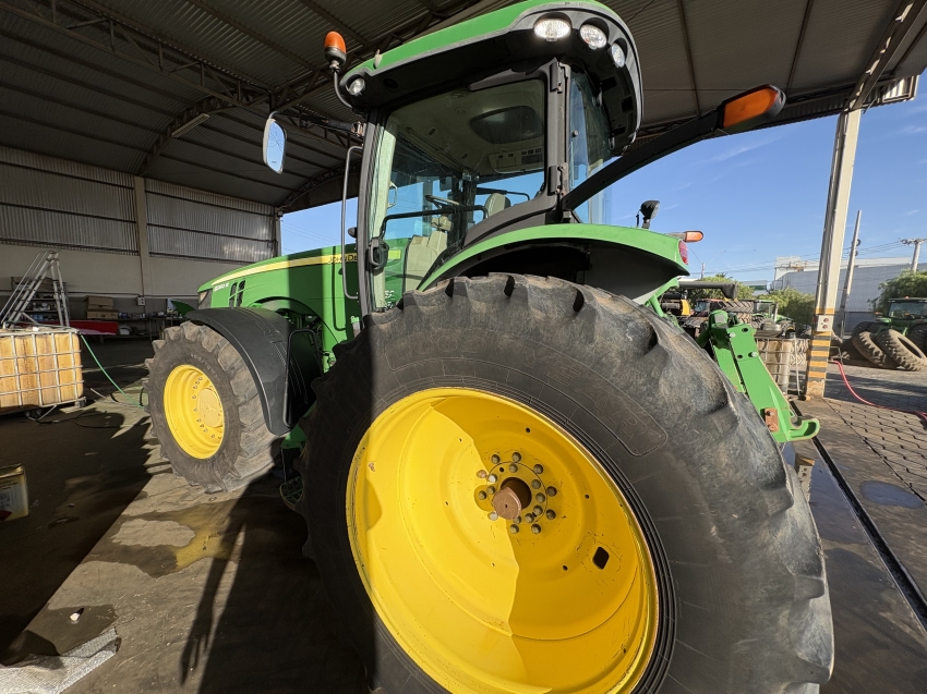 trator john deere 8260r - ano 20136