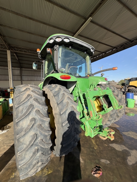 trator john deere 8260r - ano 20135
