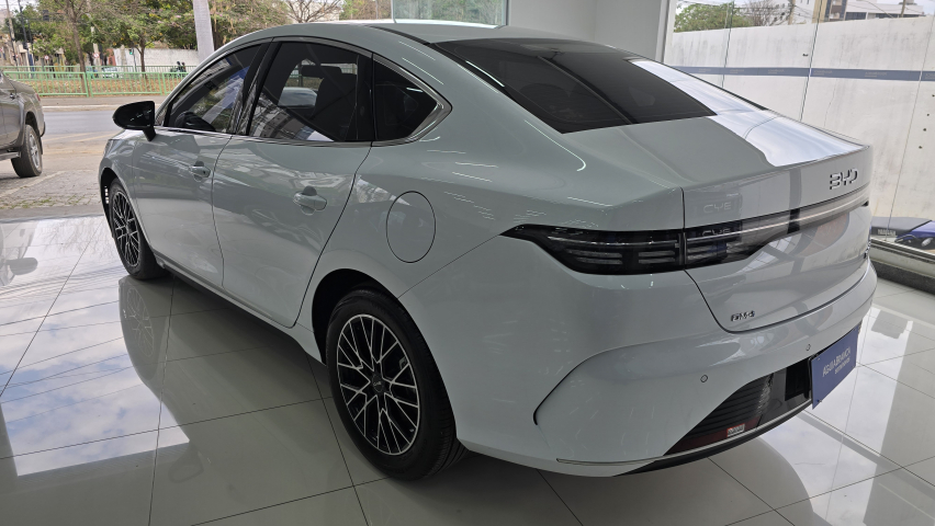 BYD KING 1.5 DM-I PHEV GL AUTOMÁTICO 6