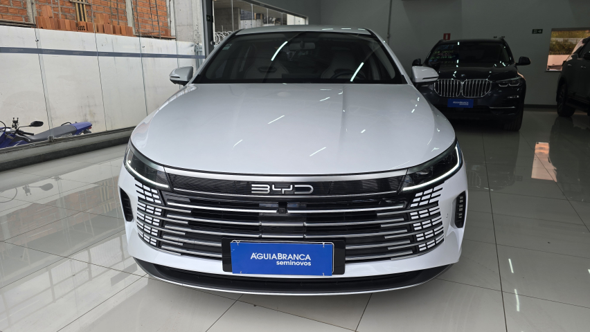 BYD KING 1.5 DM-I PHEV GL AUTOMÁTICO 3