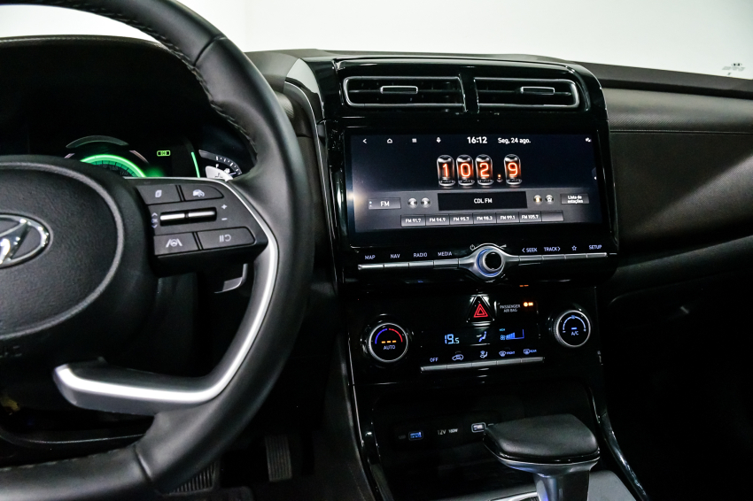 Hyundai CRETA 1.0 TGDI FLEX PLATINUM AUTOMÁTICO 17
