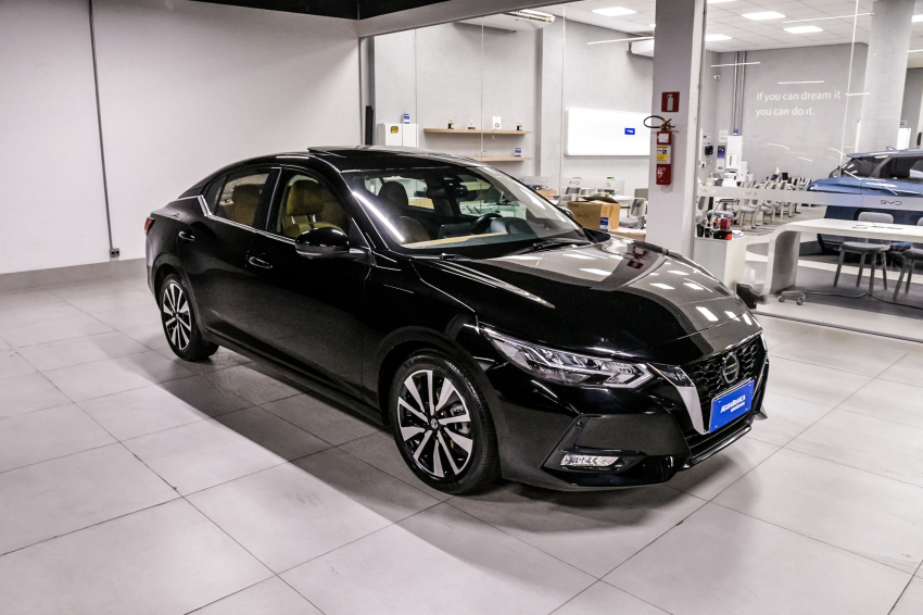 Nissan SENTRA 2.0 16V GASOLINA EXCLUSIVE XTRONIC 4