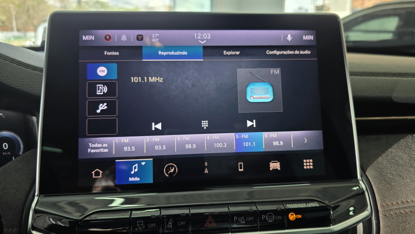 JEEP COMMANDER 2.0 TD380 TURBO DIESEL OVERLAND AT9 14