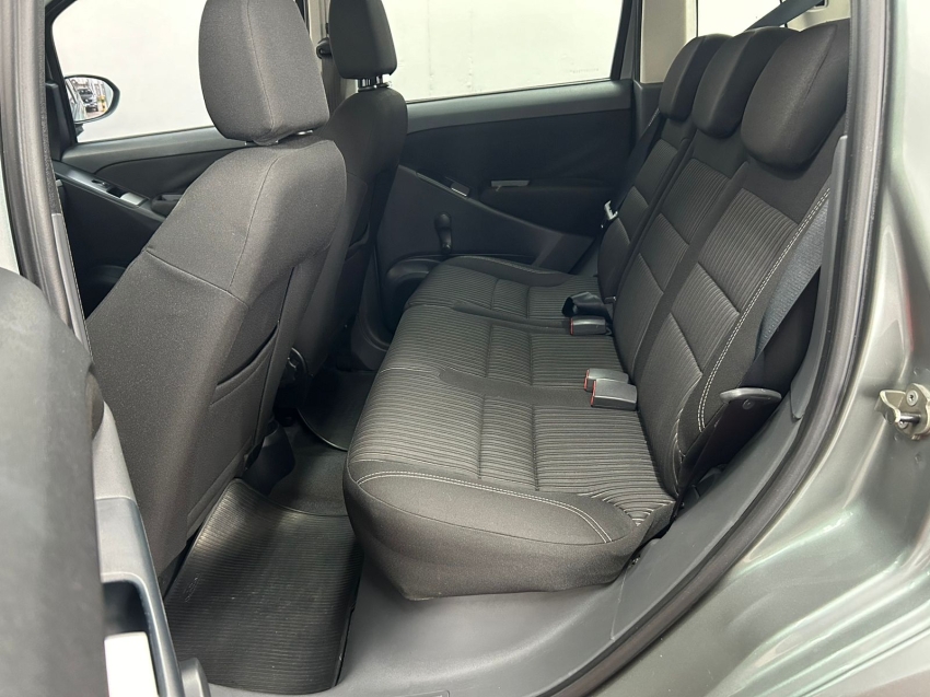 fiat idea 1.6 mpi essence 16v flex 4p automatizado manual 2013 fiat idea 1.6 mpi essence 16v flex 4p automatizado manual 2013