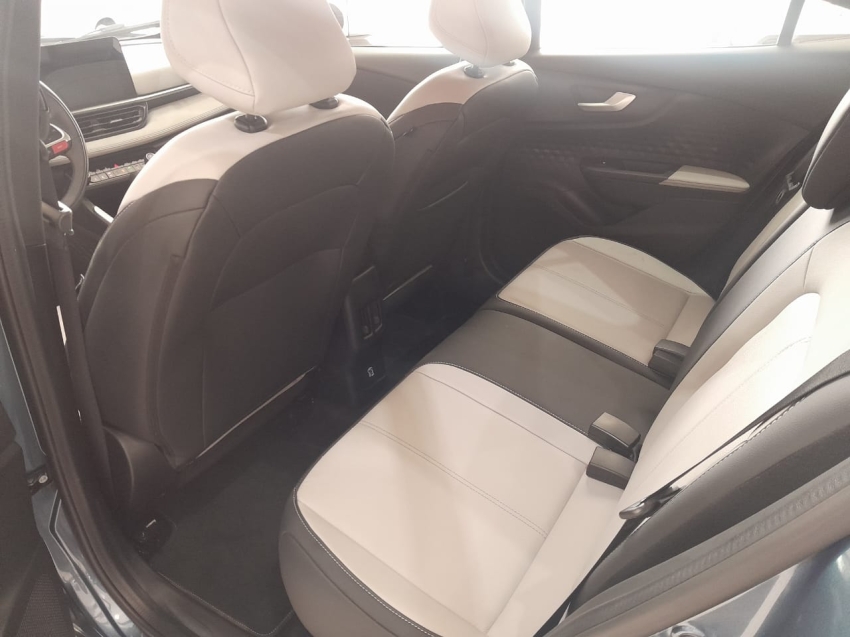 fiat fastback 1.0 turbo 200 hybrid impetus cvt flex 4p automatico 2025