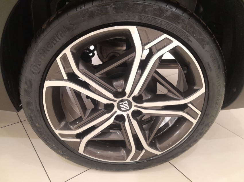fiat fastback 1.0 turbo 200 hybrid impetus cvt flex 4p automatico 2025