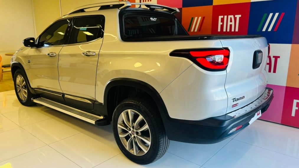 fiat toro 2.0 16v turbo diesel volcano 4wd at9 4p automatico 20192