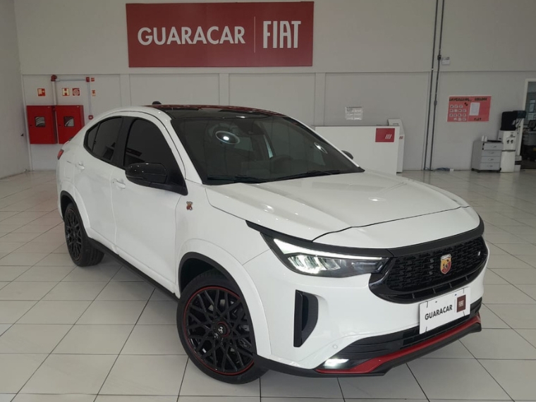 fiat fastback 1.3 turbo 270 flex abarth at6 4p automatico 2025