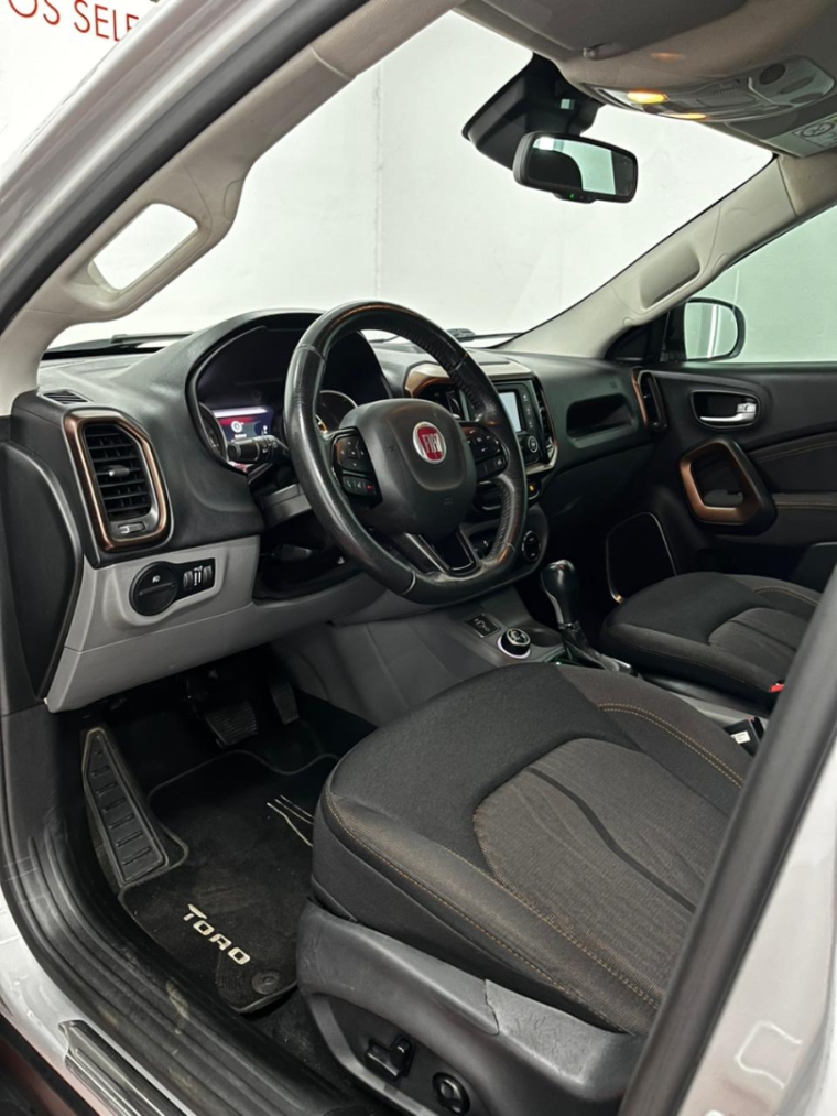 fiat toro 2.0 16v turbo diesel volcano 4wd at9 4p automatico 20198